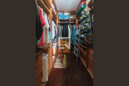 Apartamento à venda com 278m², 3 quartos e 3 vagasSuíte 2 - CLOSET