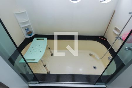 Apartamento à venda com 278m², 3 quartos e 3 vagasBanheiro da Suíte 2