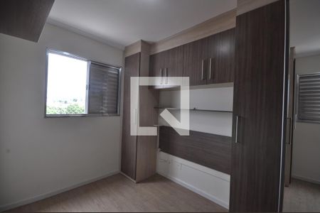 Quarto 1 de apartamento para alugar com 2 quartos, 50m² em Vila Mazzei, São Paulo