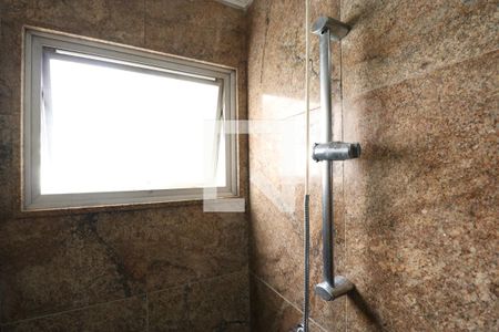 Casa à venda com 210m², 4 quartos e 5 vagasBanheiro Social