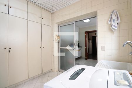 Casa à venda com 210m², 4 quartos e 5 vagasÁrea de Serviço