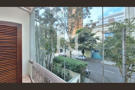 Casa à venda com 210m², 4 quartos e 5 vagasVaranda da Suíte