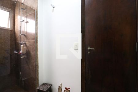 Casa à venda com 210m², 4 quartos e 5 vagasBanheiro Social