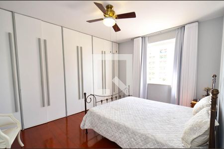 Apartamento à venda com 210m², 4 quartos e 3 vagasSuite2