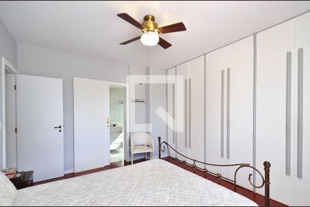 Apartamento à venda com 210m², 4 quartos e 3 vagasSuite2