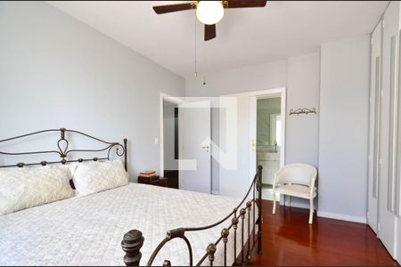 Apartamento à venda com 210m², 4 quartos e 3 vagasSuite2