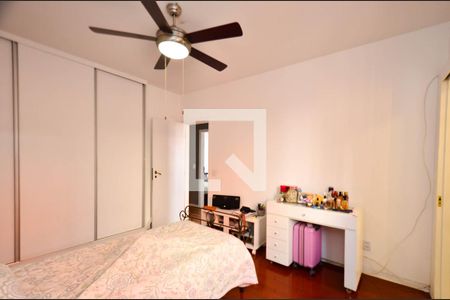 Apartamento à venda com 210m², 4 quartos e 3 vagasSuite