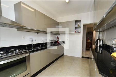 Apartamento à venda com 210m², 4 quartos e 3 vagasCozinha