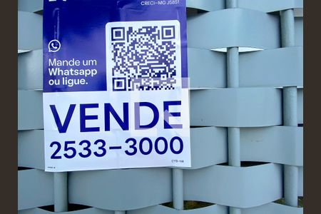 Casa à venda com 300m², 6 quartos e 2 vagasPlaca