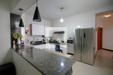 Casa à venda com 300m², 6 quartos e 2 vagasCozinha