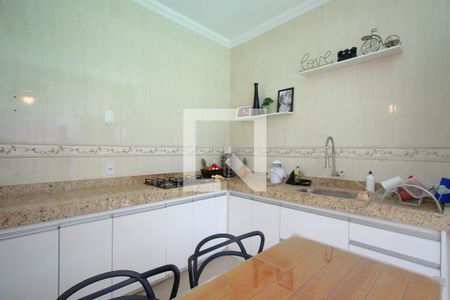 Casa à venda com 300m², 6 quartos e 2 vagasCozinha