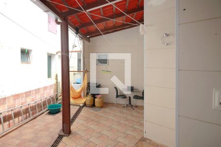 Casa à venda com 300m², 6 quartos e 2 vagasÁrea de Serviço casa 2