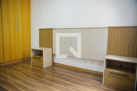 Apartamento à venda com 80m², 3 quartos e 2 vagasSuíte