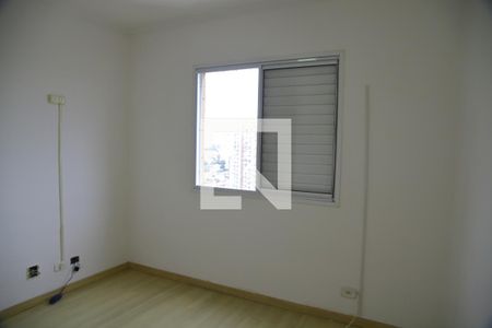 Apartamento à venda com 80m², 3 quartos e 2 vagasQuarto 2
