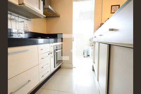 Apartamento para alugar com 85m², 2 quartos e 2 vagasCozinha e Área de Serviço