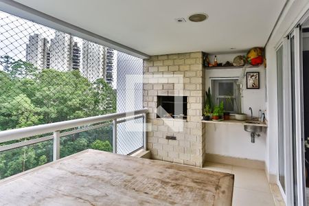 Apartamento à venda com 210m², 2 quartos e 3 vagasVaranda 2