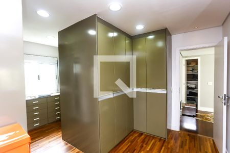 Apartamento à venda com 210m², 2 quartos e 3 vagasCloset da Suíte 2