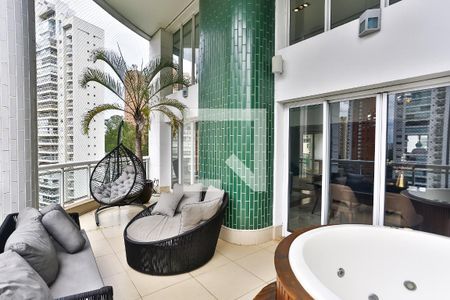 Apartamento à venda com 210m², 2 quartos e 3 vagasVaranda da Sala