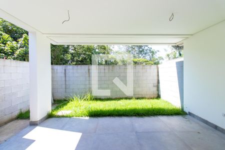 Casa de condomínio para alugar com 100m², 3 quartos e 2 vagasQuintal dos fundos