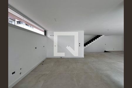 Casa de condomínio à venda com 496m², 4 quartos e 4 vagasCozinha