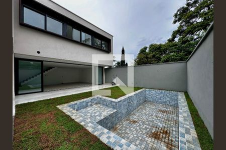Casa de condomínio à venda com 496m², 4 quartos e 4 vagasPiscina