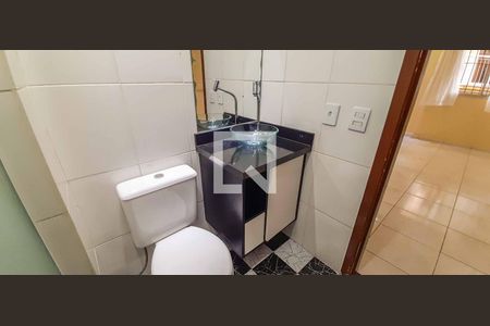 Apartamento para alugar com 47m², 2 quartos e 1 vaga Apartamento para alugar com 47m², 2 quartos e 1 vagaBanheiro