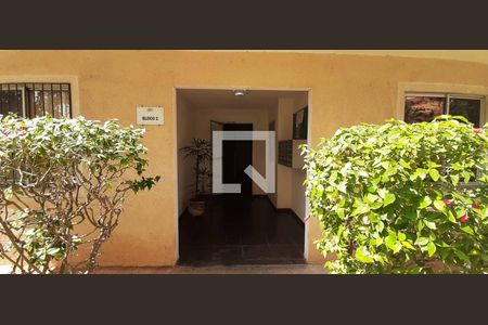 Apartamento para alugar com 47m², 2 quartos e 1 vaga Apartamento para alugar com 47m², 2 quartos e 1 vagaFachada do Bloco