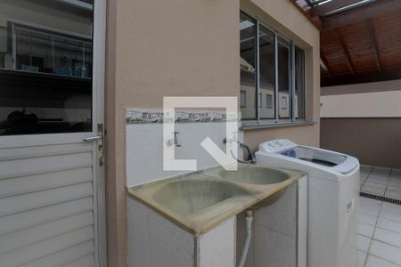 Área de Serviço de apartamento para alugar com 2 quartos, 84m² em Vila Caputera, Mogi das Cruzes