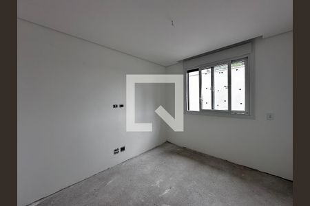 Casa de condomínio à venda com 486m², 4 quartos e 4 vagas Casa de condomínio à venda com 486m², 4 quartos e 4 vagasSuíte 1