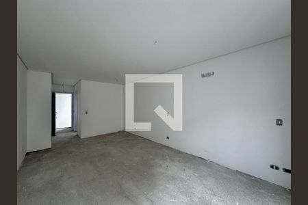 Casa de condomínio à venda com 486m², 4 quartos e 4 vagas Casa de condomínio à venda com 486m², 4 quartos e 4 vagasSuíte 3