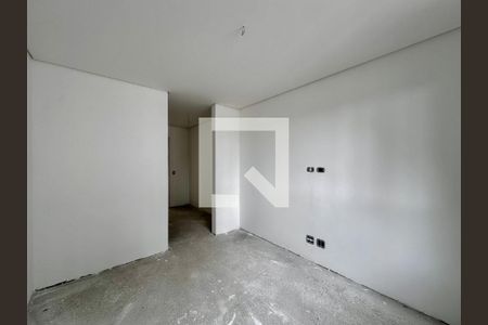 Casa de condomínio à venda com 486m², 4 quartos e 4 vagas Casa de condomínio à venda com 486m², 4 quartos e 4 vagasSuíte 1