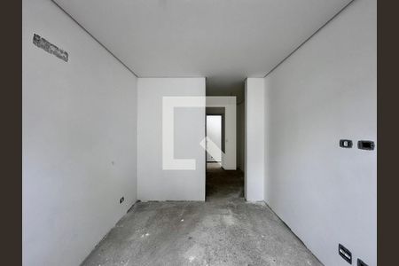 Casa de condomínio à venda com 486m², 4 quartos e 4 vagas Casa de condomínio à venda com 486m², 4 quartos e 4 vagasSuíte 2