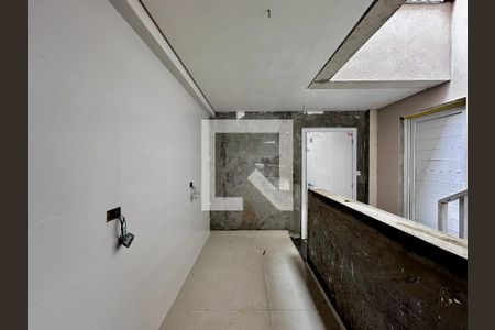 Casa de condomínio à venda com 486m², 4 quartos e 4 vagas Casa de condomínio à venda com 486m², 4 quartos e 4 vagasÁrea de Serviço