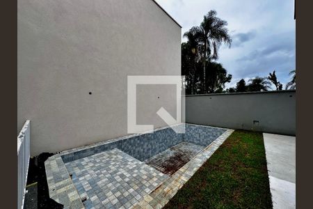 Casa de condomínio à venda com 486m², 4 quartos e 4 vagas Casa de condomínio à venda com 486m², 4 quartos e 4 vagasPiscina