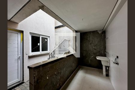 Casa de condomínio à venda com 486m², 4 quartos e 4 vagas Casa de condomínio à venda com 486m², 4 quartos e 4 vagasÁrea de Serviço