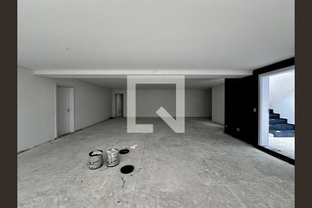 Casa de condomínio à venda com 486m², 4 quartos e 4 vagas Casa de condomínio à venda com 486m², 4 quartos e 4 vagasGaragem