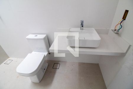 Casa à venda com 581m², 4 quartos e 4 vagas Casa à venda com 581m², 4 quartos e 4 vagasBanheiro da Suíte 3