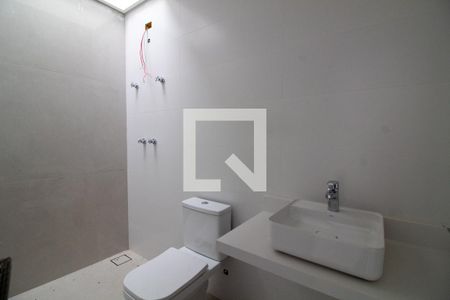 Casa à venda com 581m², 4 quartos e 4 vagas Casa à venda com 581m², 4 quartos e 4 vagasBanheiro da Suíte 3