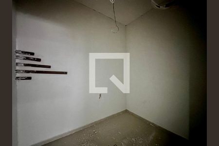 Casa de condomínio à venda com 531m², 4 quartos e 4 vagas Casa de condomínio à venda com 531m², 4 quartos e 4 vagasDepósito