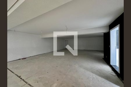 Casa de condomínio à venda com 531m², 4 quartos e 4 vagas Casa de condomínio à venda com 531m², 4 quartos e 4 vagasGaragem