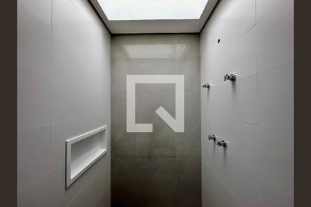 Casa de condomínio à venda com 531m², 4 quartos e 4 vagas Casa de condomínio à venda com 531m², 4 quartos e 4 vagasBanheiro Suíte 3