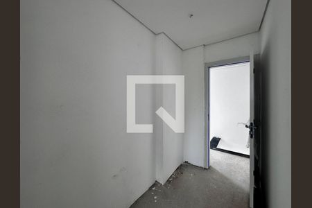 Casa de condomínio à venda com 531m², 4 quartos e 4 vagas Casa de condomínio à venda com 531m², 4 quartos e 4 vagasSuíte 2