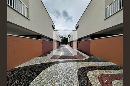 Casa de condomínio à venda com 531m², 4 quartos e 4 vagas Casa de condomínio à venda com 531m², 4 quartos e 4 vagasÁrea Comum