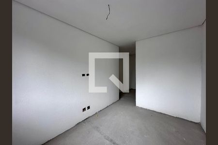 Casa de condomínio à venda com 531m², 4 quartos e 4 vagas Casa de condomínio à venda com 531m², 4 quartos e 4 vagasSuíte 2