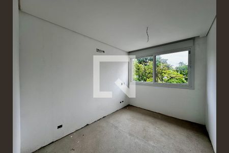 Casa de condomínio à venda com 531m², 4 quartos e 4 vagas Casa de condomínio à venda com 531m², 4 quartos e 4 vagasSuíte 2
