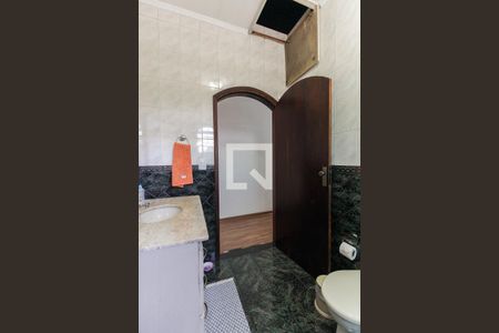 Casa à venda com 376m², 4 quartos e 4 vagas Casa à venda com 376m², 4 quartos e 4 vagasBanheiro Social 1