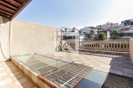 Casa à venda com 376m², 4 quartos e 4 vagas Casa à venda com 376m², 4 quartos e 4 vagasVaranda da Suíte