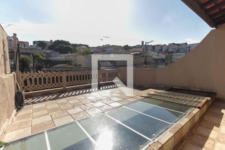 Casa à venda com 376m², 4 quartos e 4 vagas Casa à venda com 376m², 4 quartos e 4 vagasVaranda da Suíte