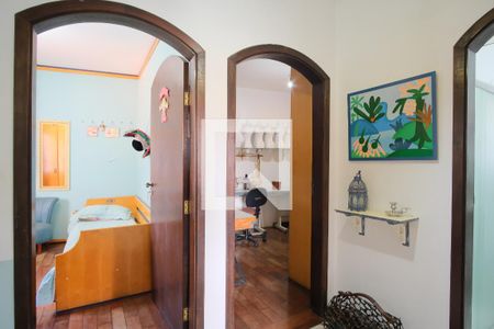 Casa à venda com 250m², 4 quartos e 4 vagasHall dos Quartos