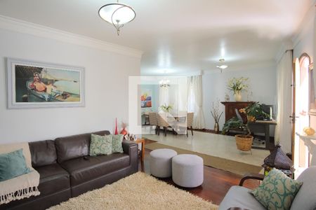 Sala de casa à venda com 4 quartos, 250m² em Chácara Santo Antônio (zona Leste), São Paulo